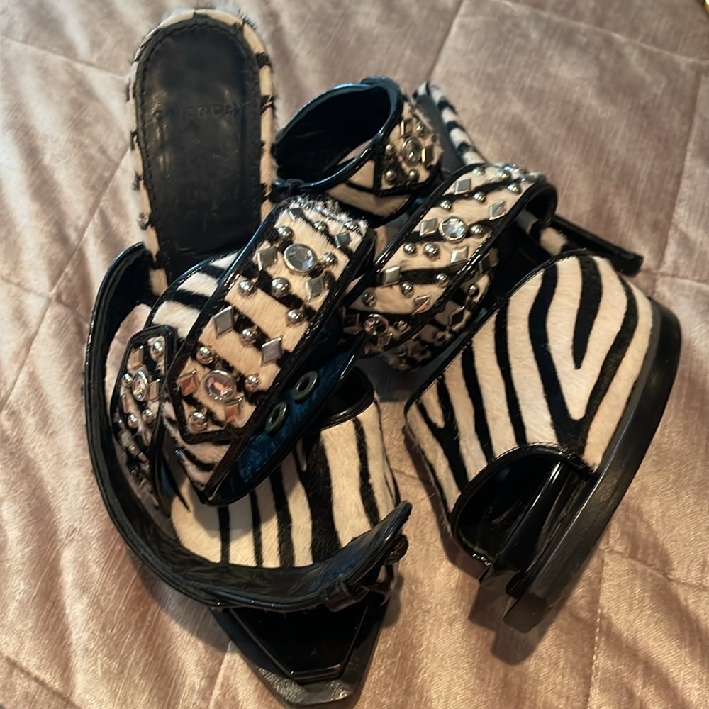 Givenchy Zebra Rhinestone Hair Print Stilletto Heels Size 37.5 Made in Italy - Picture 6 of 12